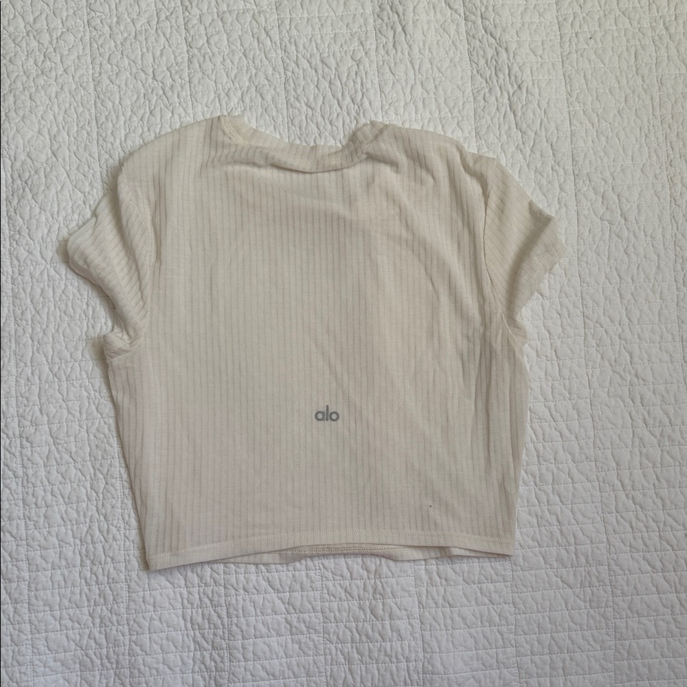 ALO Yoga Women's Cream Ribbed Crop Top